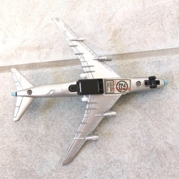 Vintage Korean Airplane Model - Picture 3 of 9